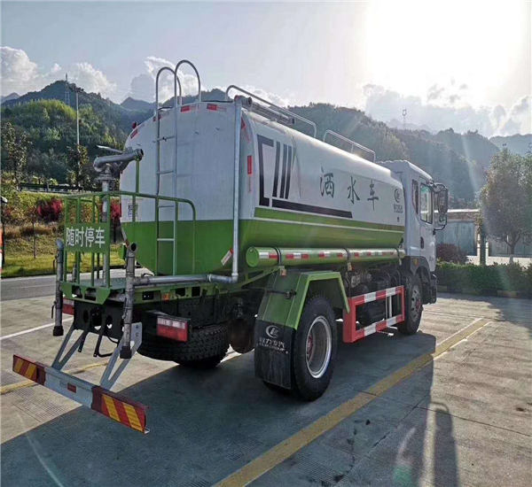 东风国六5吨厂区喷雾降尘车车型配置